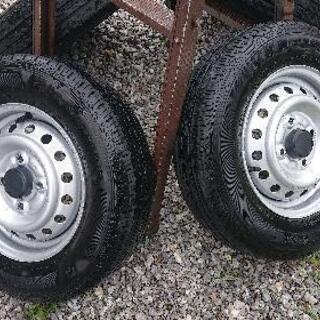 軽貨物車用タイヤ ４本の画像