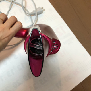 ドライヤー ナノイー音符  髪がサラサラに♪