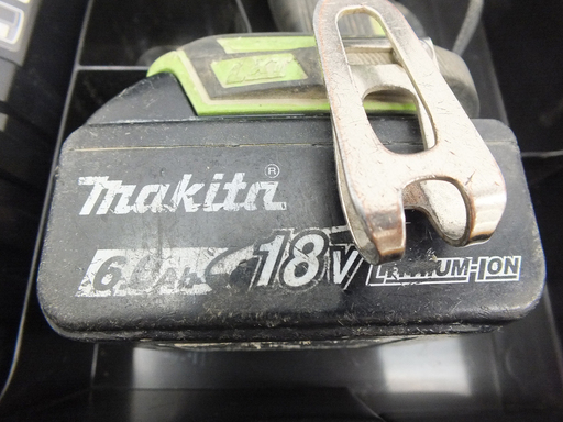 手稲リサイクル　マキタ(makita) 「充電式インパクトドライバー（TD170D）」 本体+バッテリー1個+充電器+純正ケース 　　