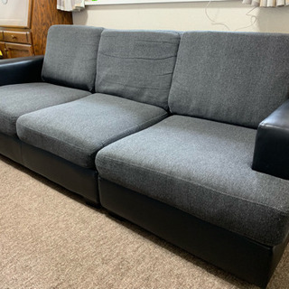 3人掛けソファ オットマン2脚付きの画像