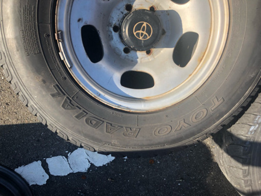 TOYOTA ランドクルーザー 70 純正 鉄ホイール タイヤ付き