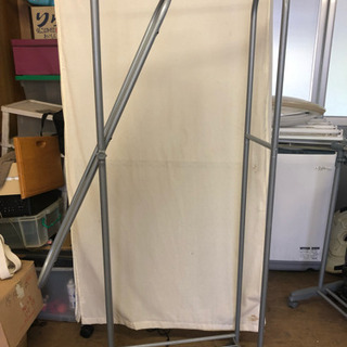 姿見付きハンガーラックの画像