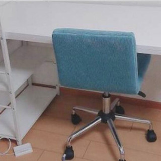 美品 パソコンデスクとイス ホワイト