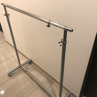 室内物干し ハンガーラック 伸縮性の画像
