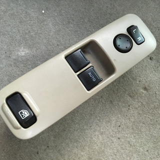 DG64V パワーウィンドウスイッチです。