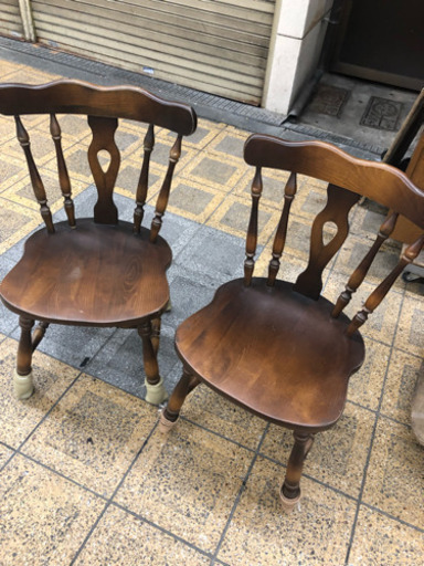 ダイニングチェアー 2客セット キツツキ？