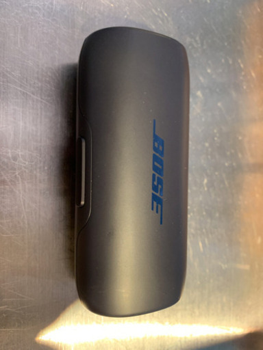 BOSE ワイヤレスイヤホン Sound sport Free中古