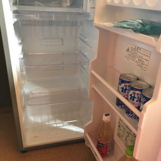 ノンフロン冷蔵庫75L 使用少ないですの画像