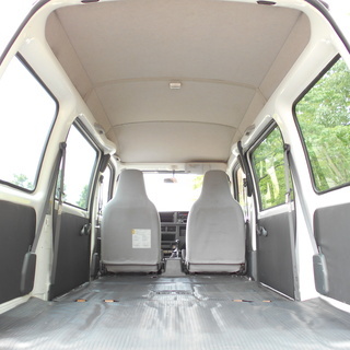 ☆激安軽バン箱バン!コミコミ総額17万円ポッキリ提供!!大人気トランスポーター!!5MT!キーレス付き!内外装、綺麗!タイベル交換済み!車検令和2年7月27日まで! 早い者勝ち☆の画像