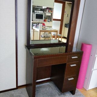 ドレッサー　ブラウン