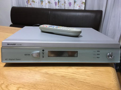 中古完動品 シャープ BSデジタルハイビジョンチューナー TU-HD1