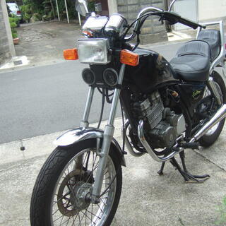 格安価格! 超希少　ホンダ　CBX125カスタム　アメリカンカスタムモデル　パワフルDOHC単気筒クルーザーの画像