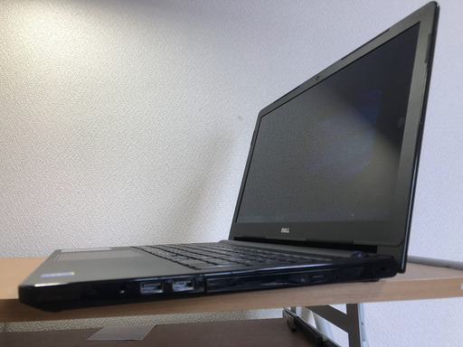 希望者様と交渉中に付き受付けを一時ストップ致します。中古 DELL inspiron 15 5000 15.6インチ薄型ノートパソコン　 新品SSD240GB   8GBメモリ