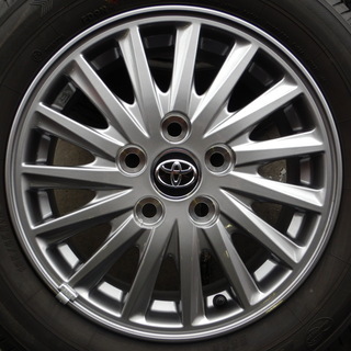 美品♪ ノア、VOXY純正 エスクァイア、アイシスにも！ タイヤ溝