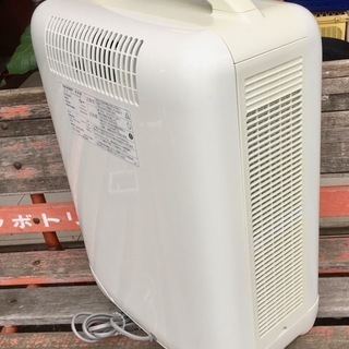 除湿機 衣類乾燥 シャープ CV-C100-C Ion 2013年製の画像
