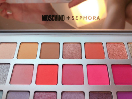 MOSCHINO laptop型アイシャドウ pallet ♡