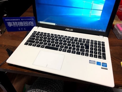省電力ノートパソコン！Windows10・オフィス認証済！オシャレな白色！