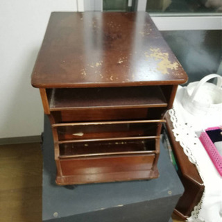 マガジンラック型収納の画像