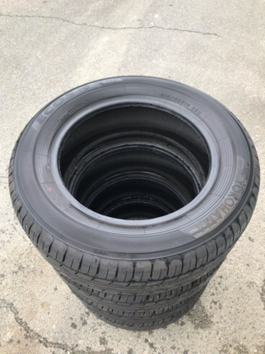 215/60R16● YOKOHAMA ECOS ES31 / 4本セット バリ山 2018年製 美品 管理番号71403
