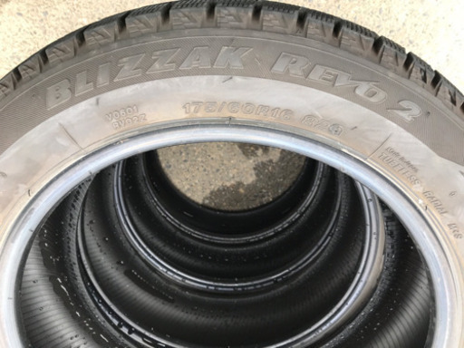 スタッドレス■175/60R16■4本■ブリヂストン■BLIZZAK REVO2 バリ山 美品 2011年製管理番号71404