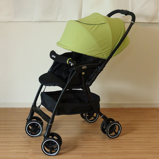 アップリカ ラクーナエアー 両対面AB型 オート4キャス ハイシート 4.6kg (美品)