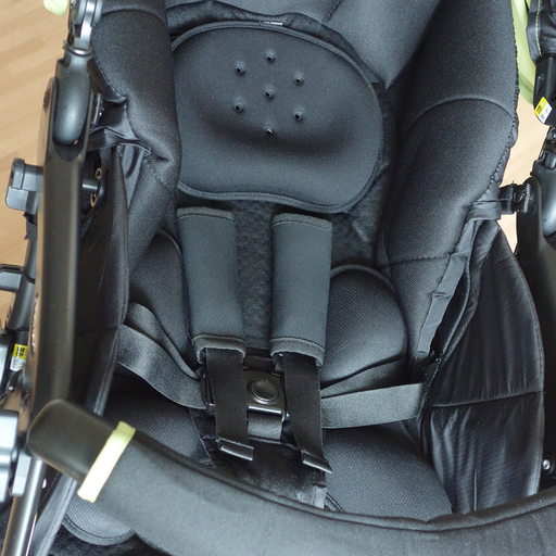 アップリカ ラクーナエアー 両対面AB型 オート4キャス ハイシート 4.6kg (美品)