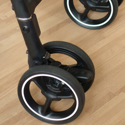 アップリカ ラクーナエアー 両対面AB型 オート4キャス ハイシート 4.6kg (美品)