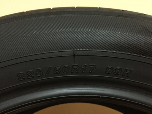 ヨコハマ ブルーアース 225/60R17 アルファードetc.. 2016年製