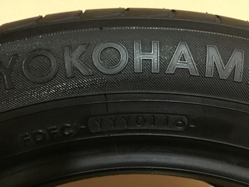 ヨコハマ ブルーアース 225/60R17 アルファードetc.. 2016年製