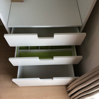 イケア IKEA 収納棚 本棚 子供部屋の画像