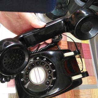 レトロ 黒電話の画像