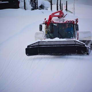 HANAZONOスキー場の除雪作業員　募集中！