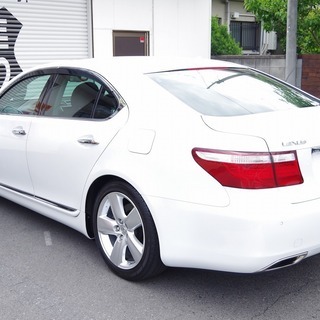 ⭐誰でも車がローンで買える⭐🚗自社ローン専門店🚗ＬＳ４６０ バージョンＳ　Ｉパッケージ パールの画像