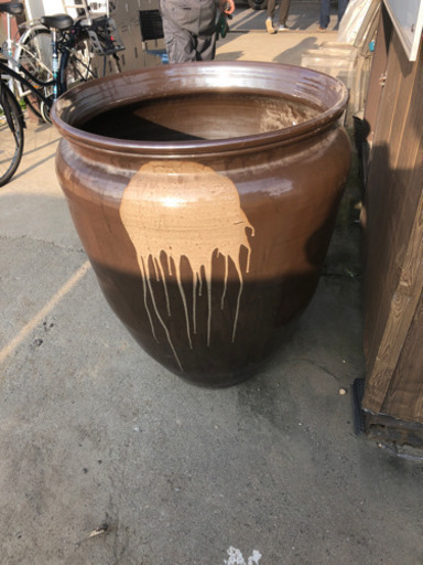 デカイ壺