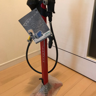 SERFASのフロアポンプ 空気入れ