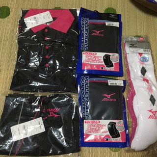 【新品未開封】バレー用ウェアセット(女性MパンツL)