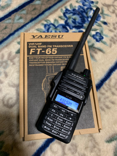 アマチュア無線機 FMラジオ付き