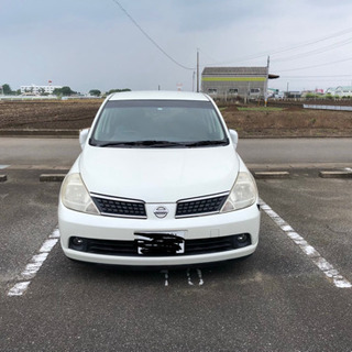 平成17年式日産ティーダ