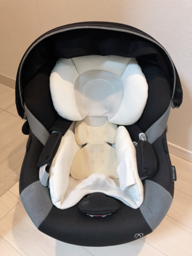 チャイルドシート 車    9月末まで