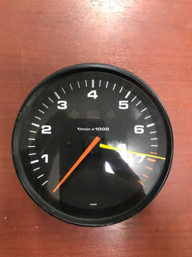 ポルシェ964のタコメーターです！今回！激安にて！