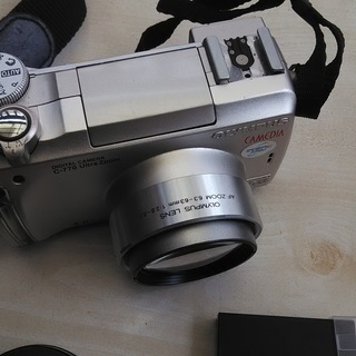 オリンパス　デジタルカメラ　C-770 Ultra Zoomの画像