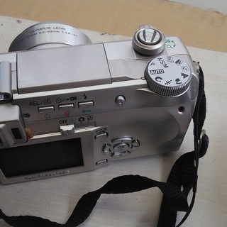 オリンパス　デジタルカメラ　C-770 Ultra Zoomの画像