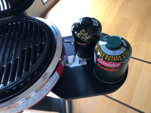コールマン ロードトリップグリルLXE-J  グリドル.ガスボンベ4本と電池付き