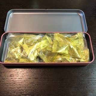 ☆ハローキティ☆缶ケース  ピンク色の画像