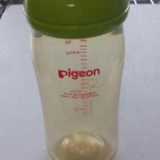 ピジョン哺乳瓶(プラスチック)…３の画像