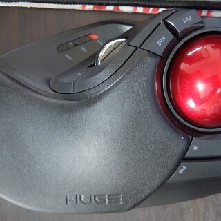 HUGEトラックボールELECOM（有線）
