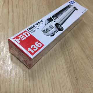 トミカ ロングタイプトミカ No.136 キャデラック エスカレード　売りますの画像