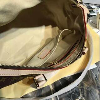 ボストンバッグモノグラムkeepallの画像