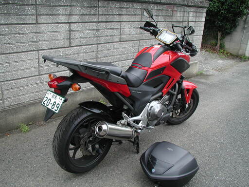 ホンダ NC700X　快適なDCT&ABS装着モデル！！　ETC付属、純正１KEYリアBOX（35L）他オプション多数 ～ 車検残有り(R1年12月)
