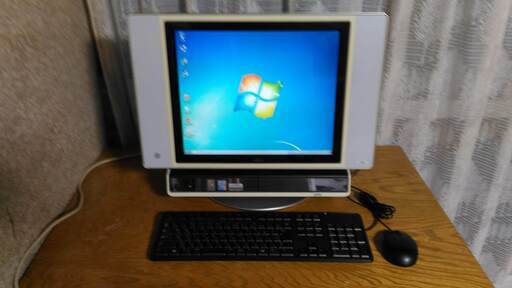 デスクトップパソコン一体型　富士通　１７インチ　中古